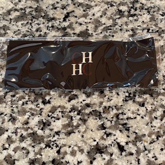 New Authentic Carolina Herrera Designer Sunglasses — SHE-147 - Picture 6 of 7